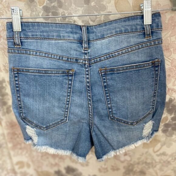 NWT Buttonfly Denim Shorts - Picture 2 of 5